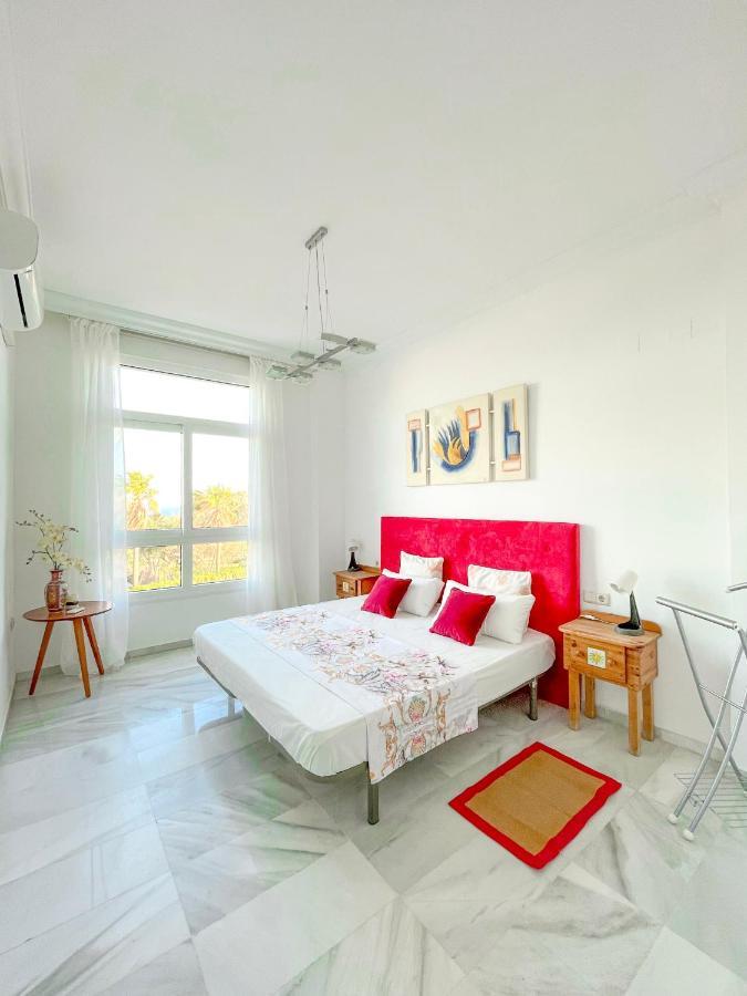 Modern Three-Level Apartment Near The Sea Benalmádena Eksteriør billede