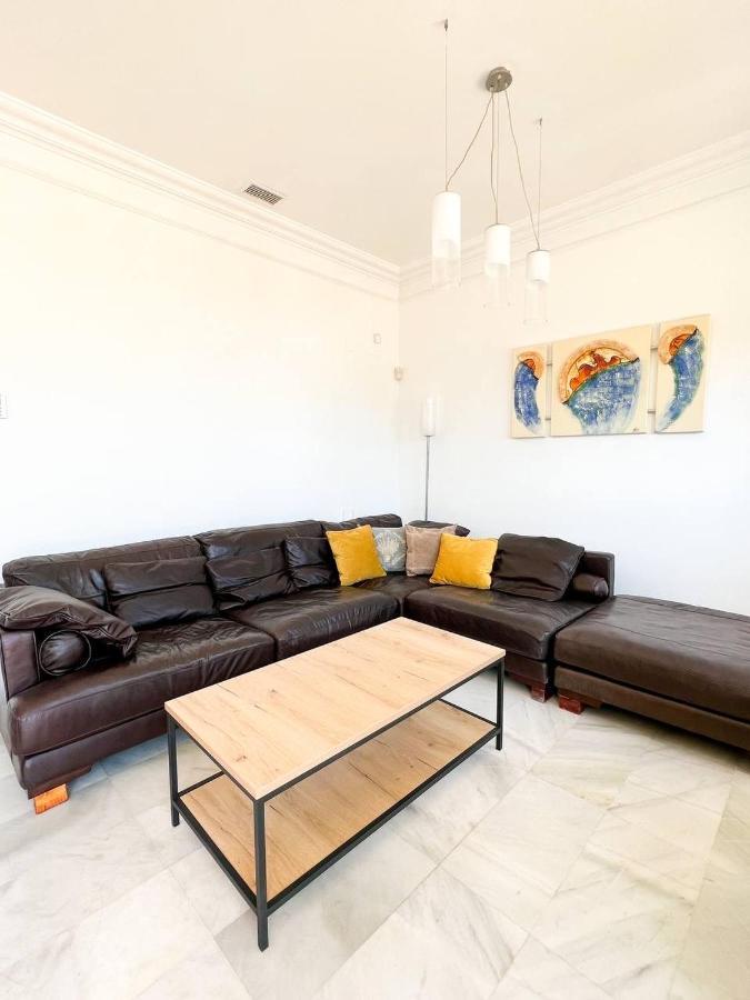 Modern Three-Level Apartment Near The Sea Benalmádena Eksteriør billede