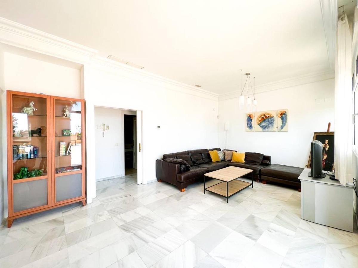 Modern Three-Level Apartment Near The Sea Benalmádena Eksteriør billede